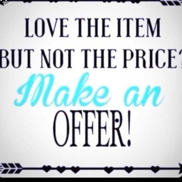 💕CLOSING CLOSET - Picture 2 of 5